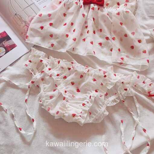 Lace Cut Strawberry Pajamas Set 5
